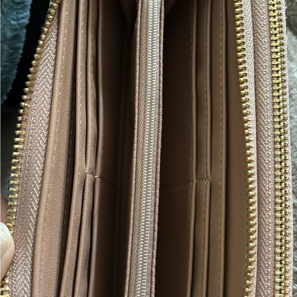 Wallet - Picture 3 of 4